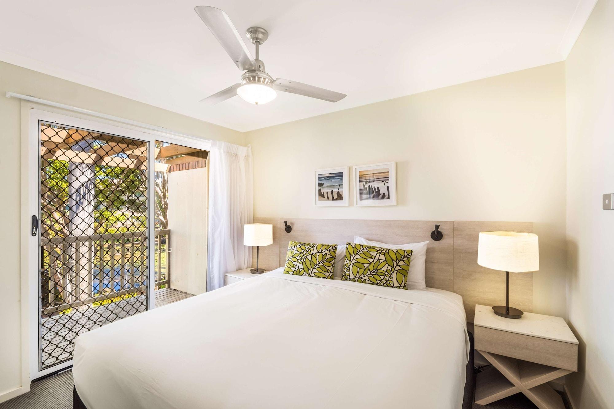 โอ๊คส์ ซันไชน์โคสต์ โอเอซิส รีสอร์ต Hotel กาเลาดรา ภายนอก รูปภาพ