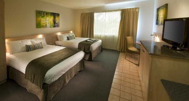 โอ๊คส์ ซันไชน์โคสต์ โอเอซิส รีสอร์ต Hotel กาเลาดรา ภายนอก รูปภาพ